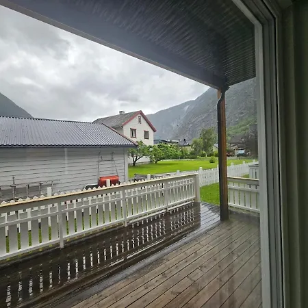 아파트 Hillegard 6e Lærdalsøyri